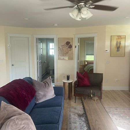 Roberts Lake House Room #3 Colchester Buitenkant foto